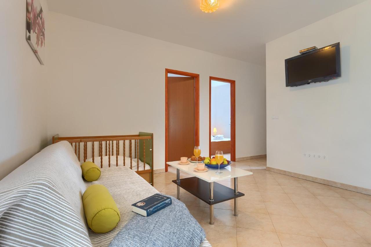 Martina Apartment *